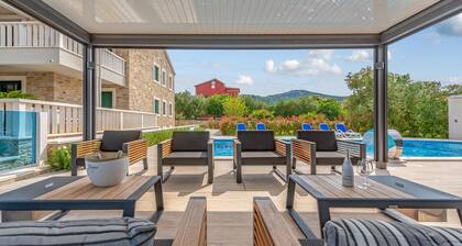 Awesome apartment in Mrljane