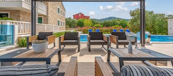 Awesome apartment in Mrljane