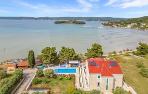 Exterior - Awesome apartment in Mrljane (Mrljane)