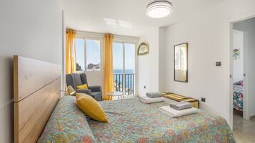 3 quartos, Wi-Fi de cortesia, roupa de cama