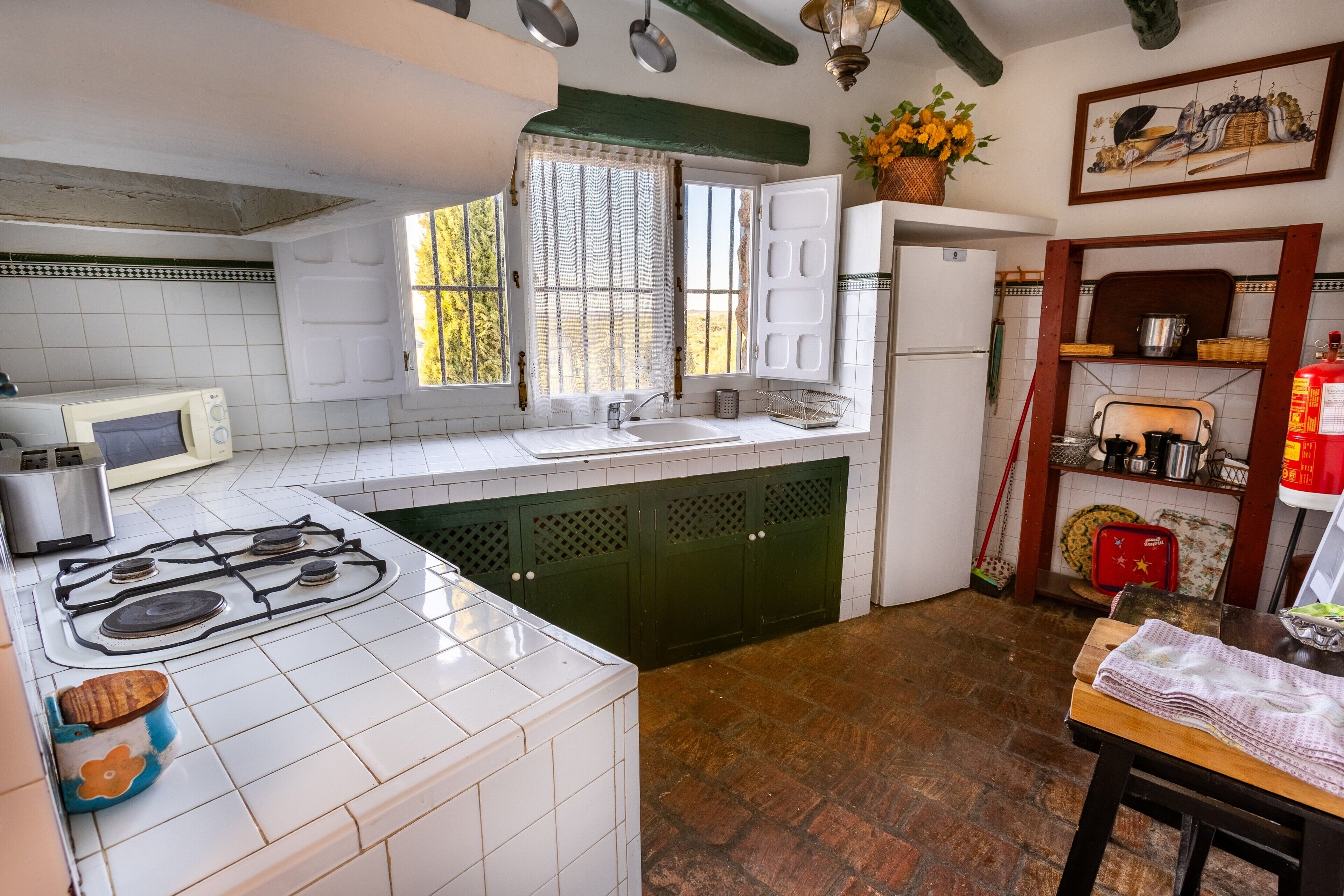 冰箱、微波炉、炉灶、茶具/咖啡用具