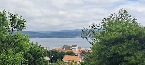 Vacation Home "Meraki" near Beach with Balcony & Wi-Fi
