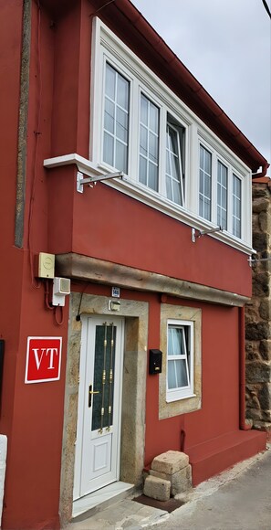 Exterior detail - Vacation Home "Meraki" near Beach with Balcony & Wi-Fi (Finisterre)