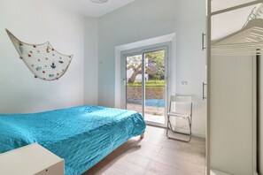 2 Schlafzimmer, Bügeleisen/Bügelbrett, kostenloses WLAN