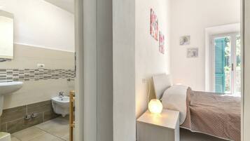 1 camera, ferro/asse da stiro, Wi-Fi gratuito