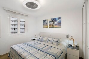 2 bedrooms, iron/ironing board, free WiFi