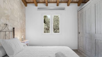 2 chambres, fer et planche à repasser, Wi-Fi gratuit, draps fournis