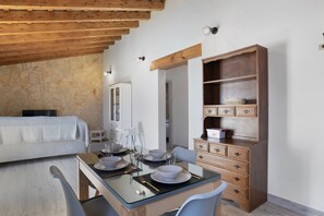 Dining - Holiday Home 'Casa Faquinse La Muela 1' with Mountain View, Wi-Fi and Air Conditioning (Vejer de la Frontera)