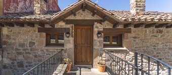 Chalet 'Casa Rural Las Hoyas I' mit Blick auf die Berge