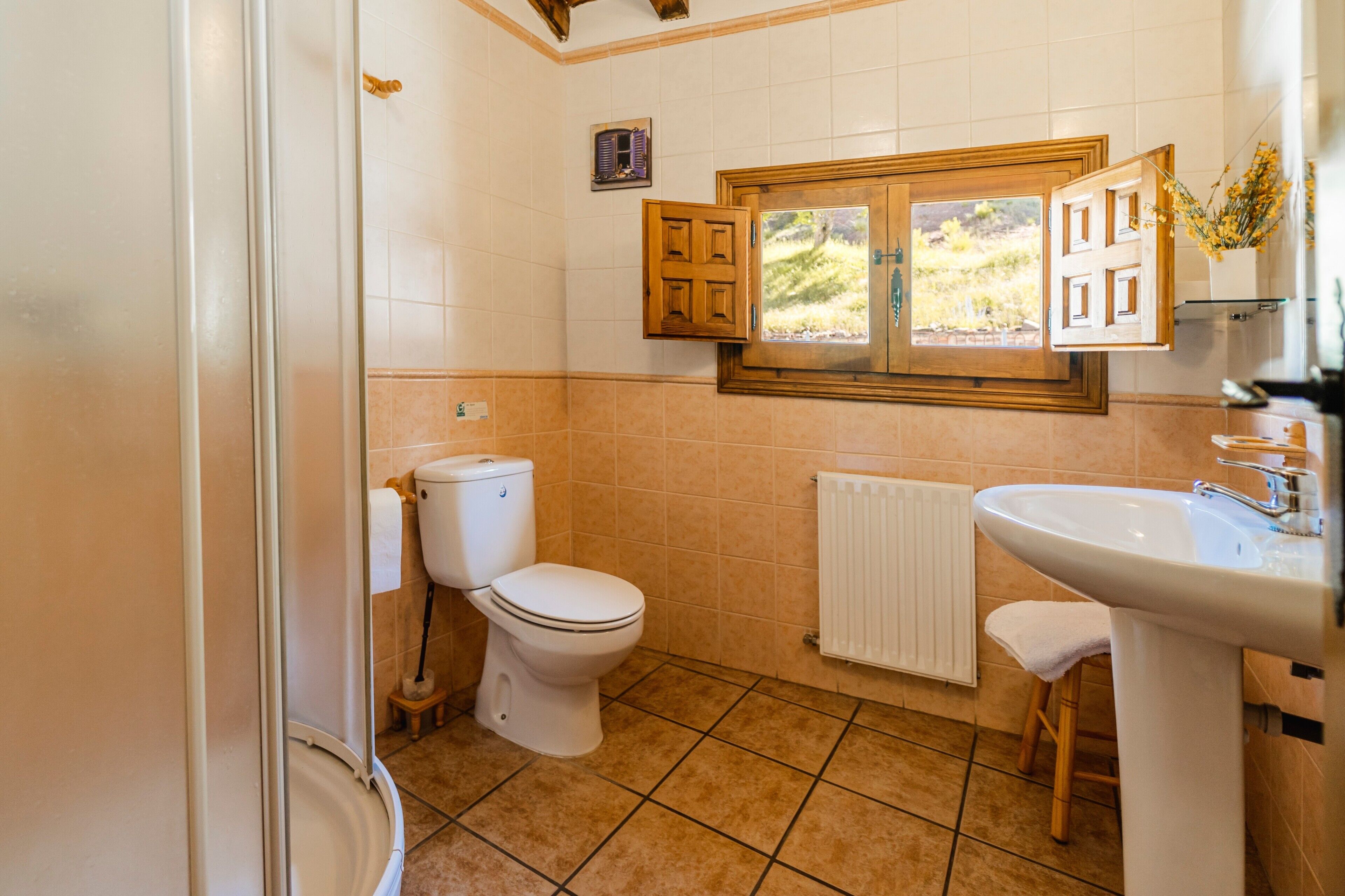 Douche, serviettes fournies