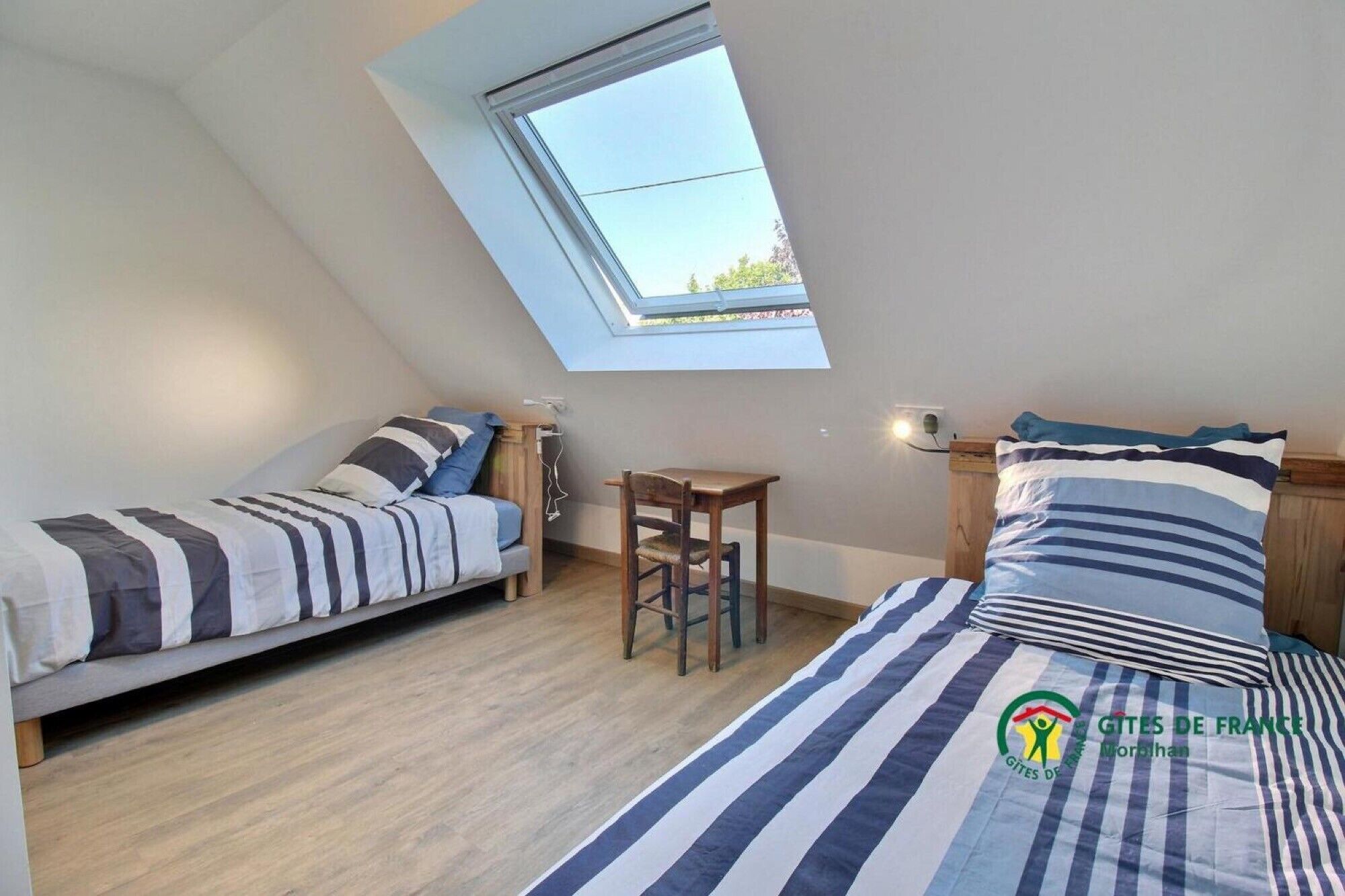 2 camere, ferro/asse da stiro, Wi-Fi gratuito, lenzuola