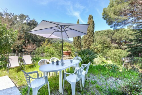 Apartment 'Cesarina Trilo' with Private Garden, Wi-Fi and Air Conditioning