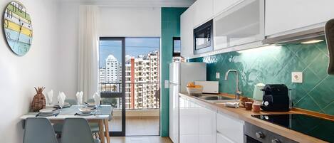 Fridge, microwave, oven, stovetop