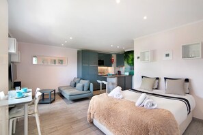 Iron/ironing board, free WiFi, bed sheets, wheelchair access