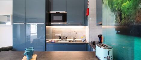 雪櫃、微波爐、爐具、咖啡機/沖茶器