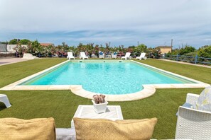 Pool - 'Villa Sara' with Private Pool, Wi-Fi and Air Conditioning (Sorso)