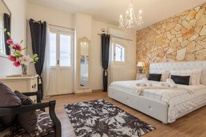 5 chambres, fer et planche à repasser, Wi-Fi gratuit, draps fournis