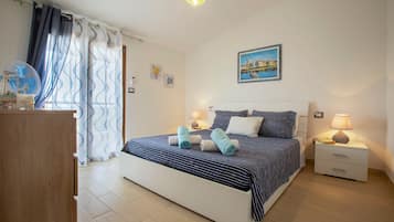 5 bedrooms, iron/ironing board, free WiFi, bed sheets