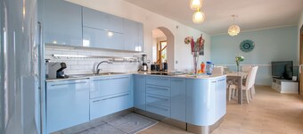 'Villa Della Felicita'' with Private Pool, Wi-Fi and Air Conditioning