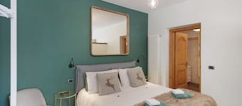 Apartment 'Chalet Elegance' with Mountain View, Private Terrace and Wi-Fi