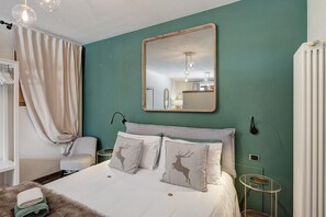 1 bedroom, free WiFi, bed sheets - Apartment 'Chalet Elegance' with Mountain View, Private Terrace and Wi-Fi (Livigno)