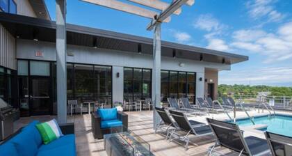 Sleepover | Private 1BD/1BA - Downtown Des Moines