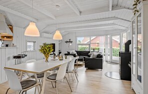 Interior - 3 bedroom awesome home in Broager (Broager)