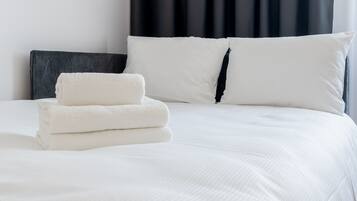 Iron/ironing board, WiFi, bed sheets