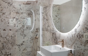 Shower, hair dryer - Villa Gabriel Residence (Zminj)