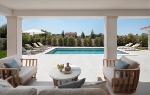 A heated pool - Villa Gabriel Residence (Zminj)