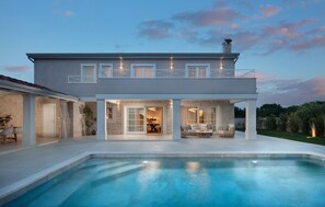 A heated pool - Villa Gabriel Residence (Zminj)
