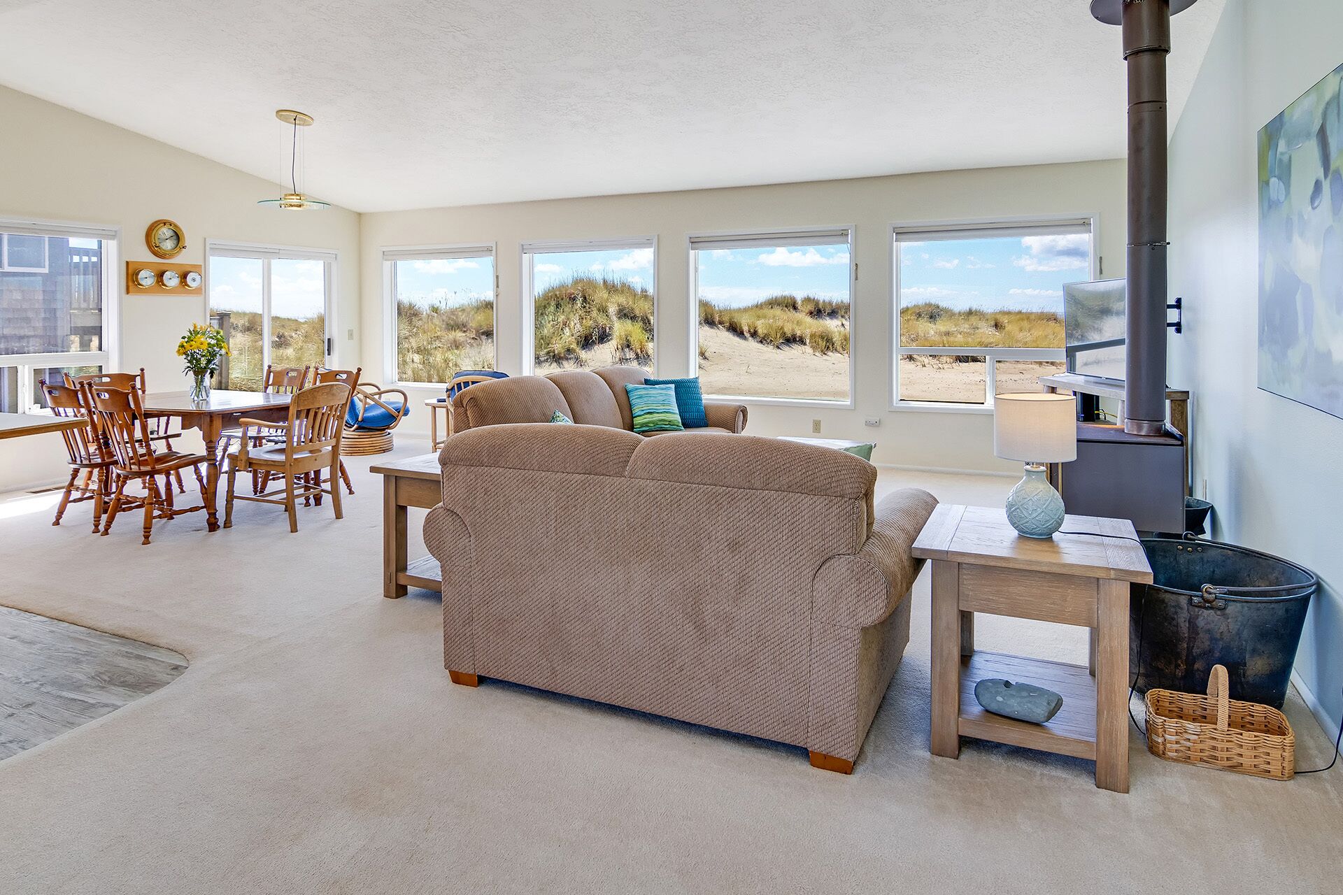 Ocean Front With Views! Bridge Views! Sandy Beach! - Waldport, OR