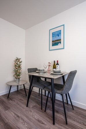 Dining - Harbour Nights Deluxe 7B by Interhome (Lossiemouth)