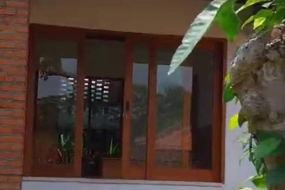 Keramas House