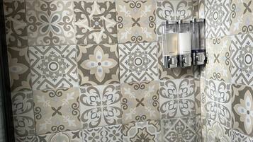 Family Room | Bathroom
