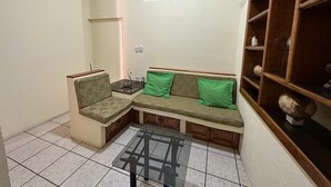 Living room - Hotel Pueblo Grande (Patzcuaro)