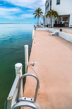 Property grounds - Venture Out RV lot 223 (Cudjoe key)