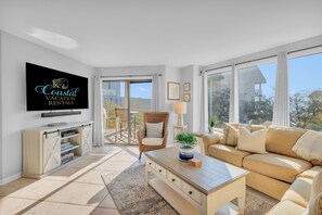 Smart TV - Beachfront condo with indoor and outdoor pools! (Hilton Head Island)