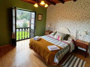 2 室のベッドルーム、アイロン / アイロン台、旅行用ベビーベッド、WiFi