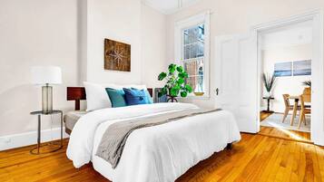 2 bedrooms, desk, iron/ironing board, free WiFi