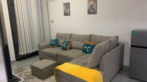 TV - Beautiful 1-Bed Apartment in nairobi (nairobi)