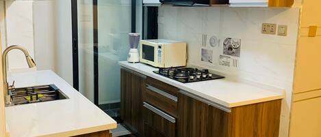 Fridge, microwave, stovetop