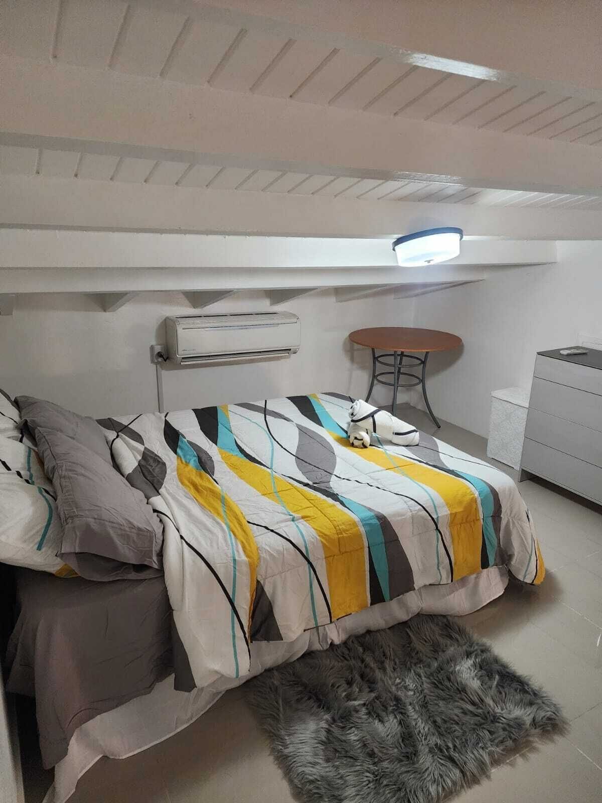 2 habitaciones, tabla de planchar con plancha y wifi gratis 
