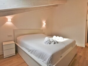 2 soverom og internettilgang