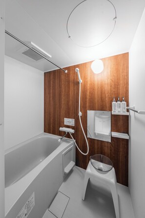 Departamento básico | Baño | Amenidades de baño gratuitas, secadora de cabello, pantuflas 