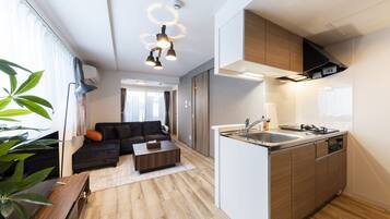 Basic Apartment | 1 bedroom, blackout drapes, iron/ironing board, free WiFi