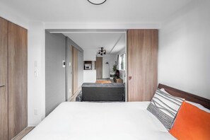 Apartamento básico | 1 quarto, cortinas blackout, ferros/tábuas de passar roupa