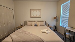 1 chambre, fer et planche à repasser, accès au Wi-Fi (inclus)
