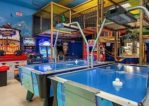 Spielezimmer