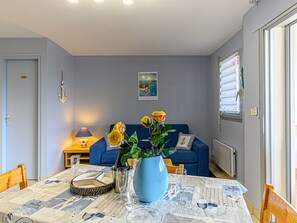 Interior - Le Nautilus by Interhome (Locmariaquer)